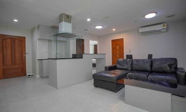 For sale 2 bed condo in Watthana, Bangkok