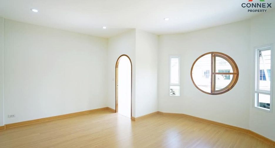 For sale 3 bed house in Pak Kret, Nonthaburi