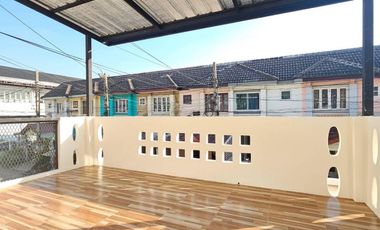 For sale 3 bed townhouse in Pak Kret, Nonthaburi