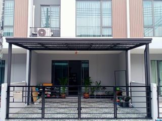 For sale 3 bed townhouse in Krathum Baen, Samut Sakhon
