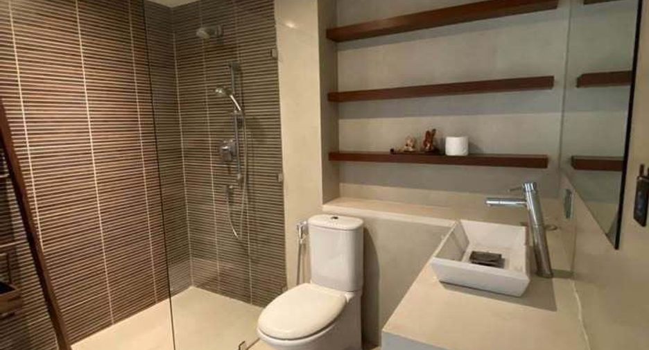 For rent 3 bed condo in Watthana, Bangkok