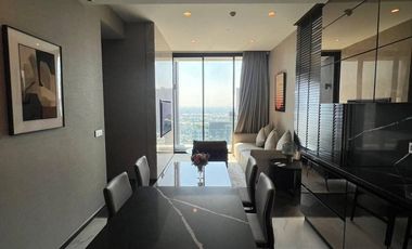 For rent 2 bed condo in Khlong Toei, Bangkok