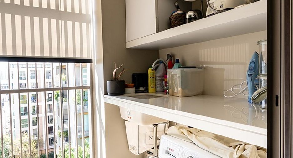 For rent 2 bedrooms condo in Yan Nawa, Bangkok