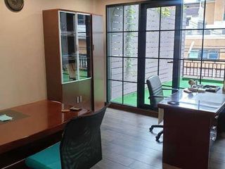 For rent 1 bed office in Khlong Toei, Bangkok
