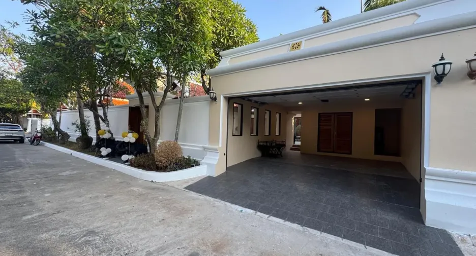 Продажа 2 спальни дом в Na Jomtien, Паттайя