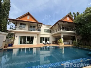 For sale 5 bed villa in Mueang Phuket, Phuket