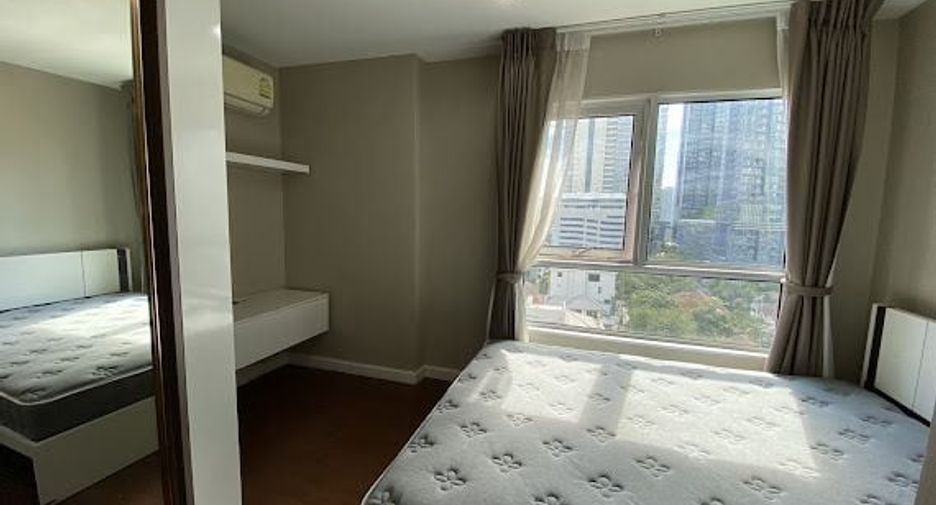For rent 5 bed condo in Huai Khwang, Bangkok