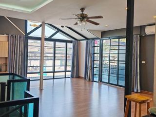 For sale 2 bed retail Space in East Pattaya, Pattaya