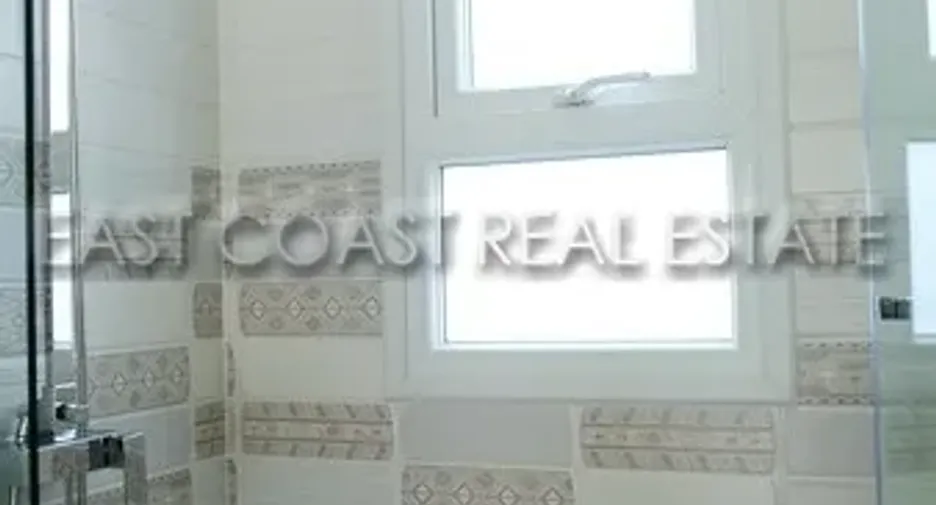 For rent and for sale 4 bedrooms house in Bang Lamung, Chonburi
