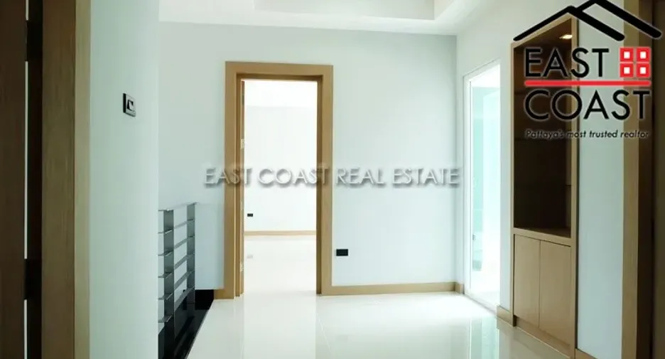 For rent and for sale 4 bedrooms house in Bang Lamung, Chonburi
