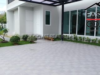 À vendre et à louer 4 chambres maison à Bang Lamung, Chonburi