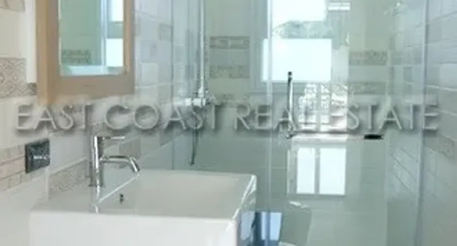 For rent and for sale 4 bedrooms house in Bang Lamung, Chonburi