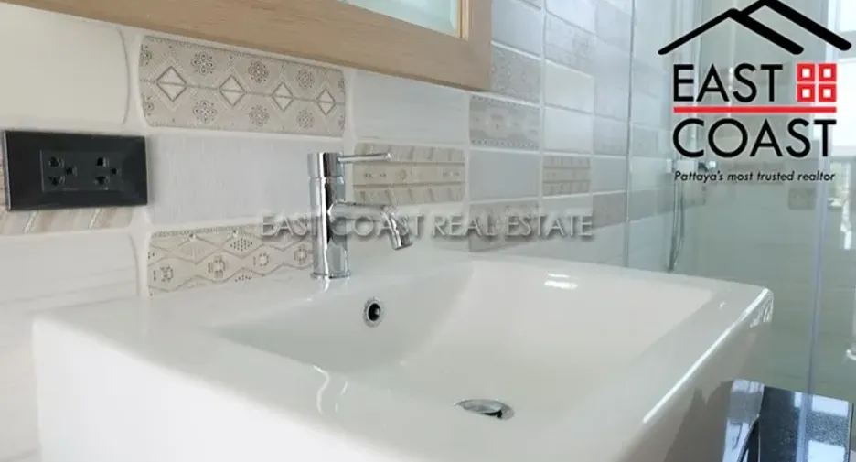For rent and for sale 4 bedrooms house in Bang Lamung, Chonburi
