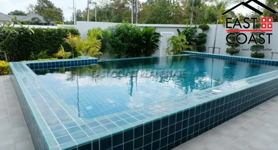 For rent and for sale 4 bedrooms house in Bang Lamung, Chonburi