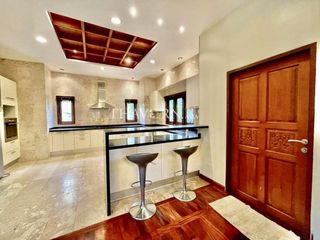 Haus zum Kauf mit 4 Zimmer in Bang Lamung, Chonburi