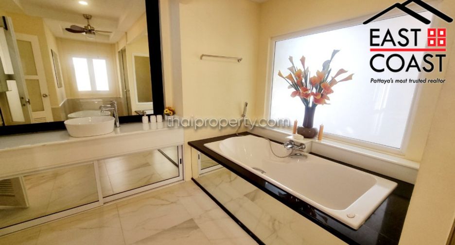 For sale 4 bedrooms house in Bang Lamung, Chonburi