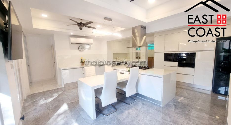 For sale 4 bedrooms house in Bang Lamung, Chonburi