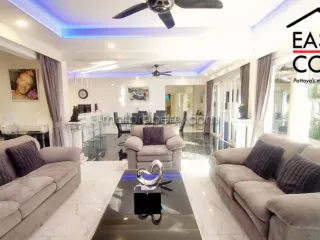 Casa en venta de 4 habitaciones en Bang Lamung, Chonburi