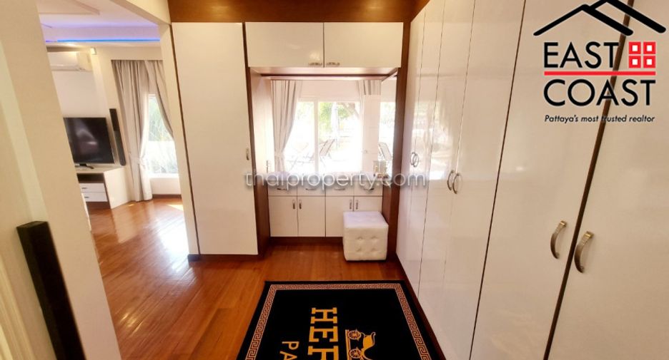For sale 4 bedrooms house in Bang Lamung, Chonburi