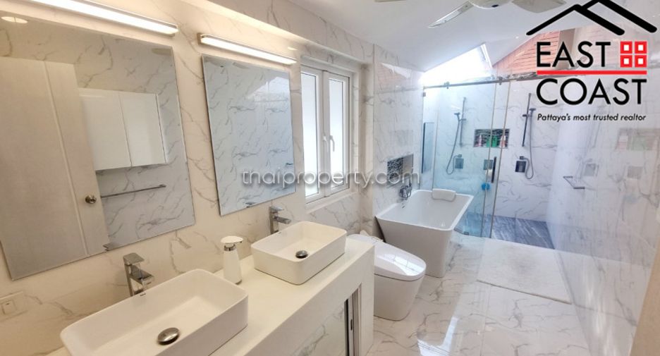 For sale 4 bedrooms house in Bang Lamung, Chonburi
