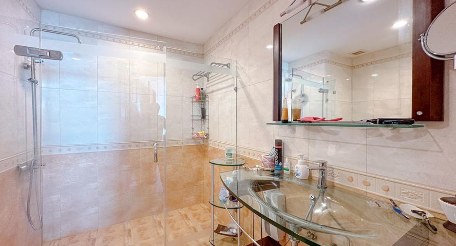 For sale 2 bedrooms condo in Sattahip, Chonburi