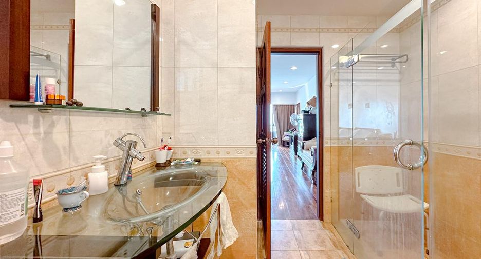 For sale 2 bedrooms condo in Sattahip, Chonburi