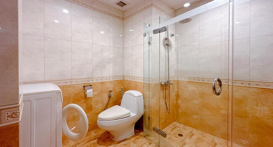For sale 2 bedrooms condo in Sattahip, Chonburi