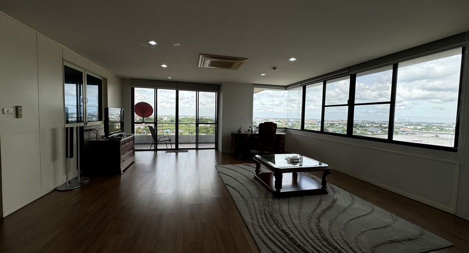 For rent 3 bed condo in Mueang Nonthaburi, Nonthaburi