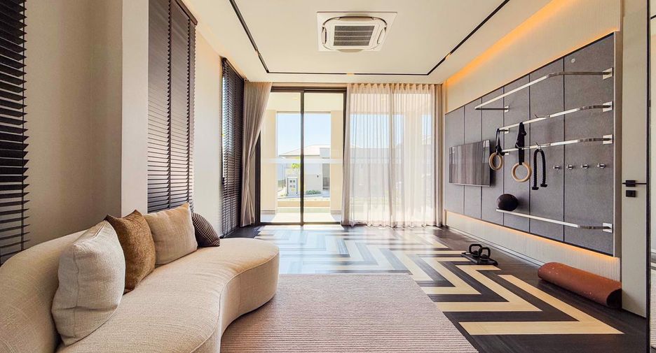 For sale 4 bedrooms house in Bang Lamung, Chonburi