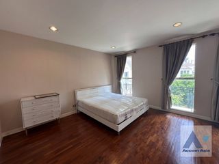 For rent 4 bed house in Watthana, Bangkok