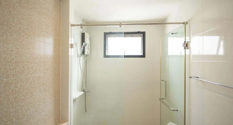 For rent 3 Beds townhouse in Lat Phrao, Bangkok