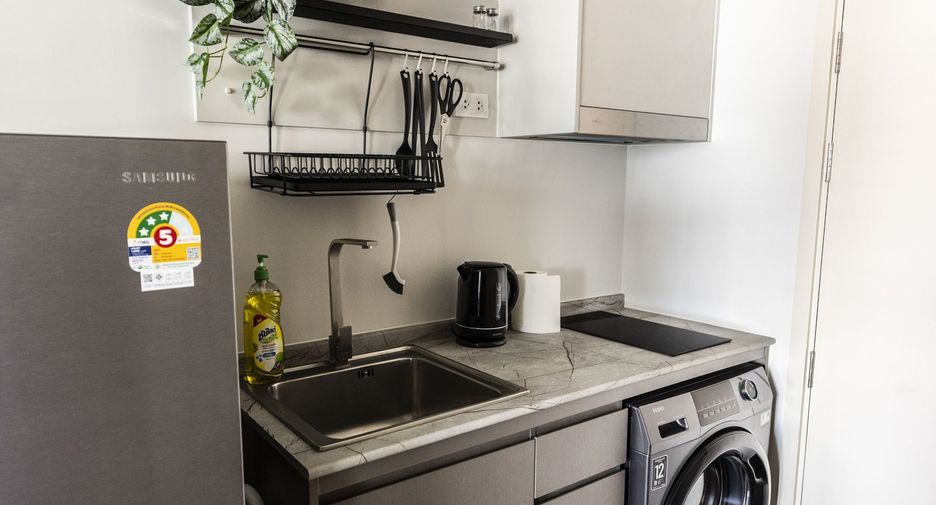 For rent スタジオ condo in Watthana, Bangkok