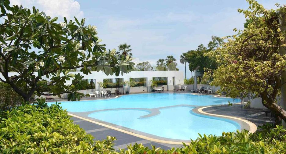For sale 3 bedrooms condo in Bang Lamung, Chonburi