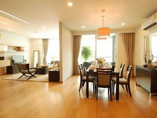For rent 3 bed condo in Watthana, Bangkok