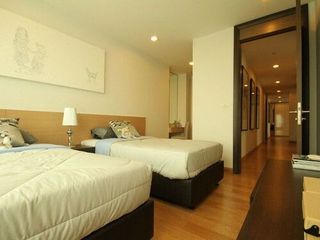 For rent 3 bed condo in Watthana, Bangkok