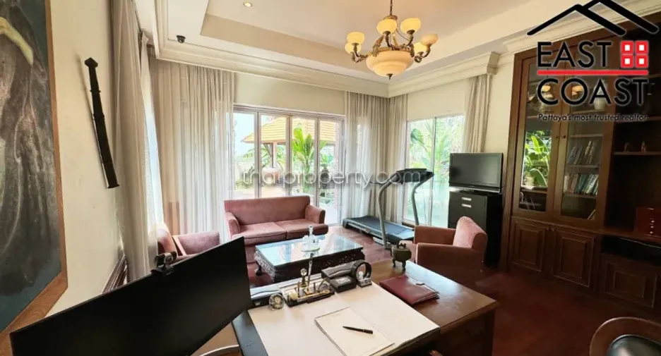 For rent and for sale 4 bedrooms house in Bang Lamung, Chonburi