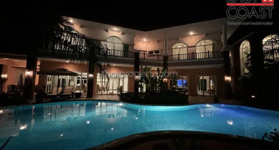 For rent and for sale 4 bedrooms house in Bang Lamung, Chonburi
