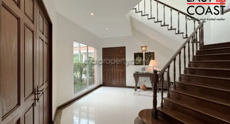 For rent and for sale 4 bedrooms house in Bang Lamung, Chonburi