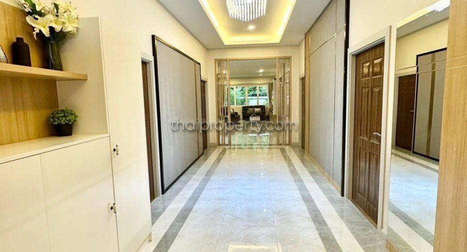 For rent and for sale 6 bed house in Bang Lamung, Chonburi