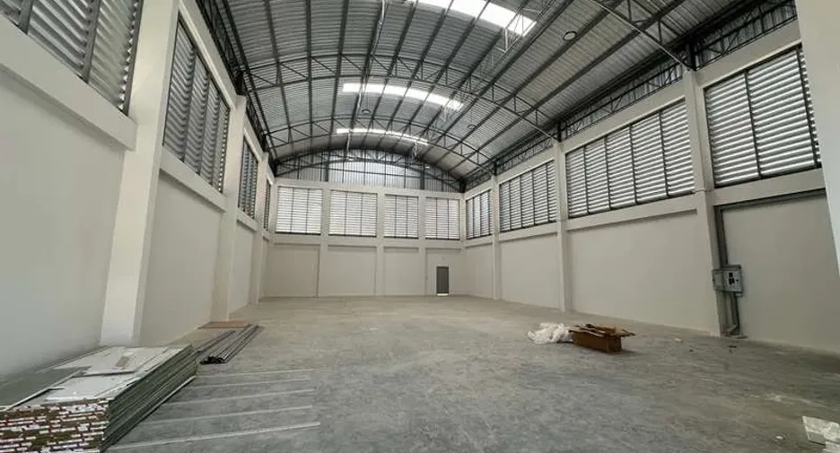 Almacén en venta en Lam Luk Ka, Pathum Thani