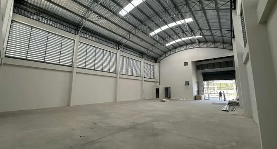 Almacén en venta en Lam Luk Ka, Pathum Thani