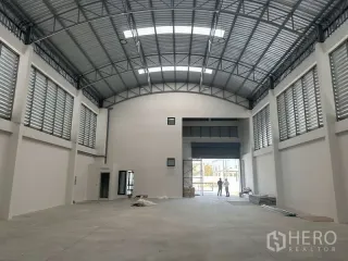 出售 仓库 在 Lam Luk Ka, Pathum Thani
