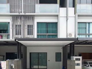 For rent そして for sale 3 Beds townhouse in Lat Phrao, Bangkok