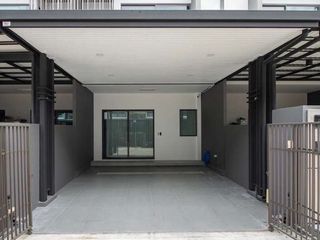 For rent そして for sale 3 Beds townhouse in Lat Phrao, Bangkok