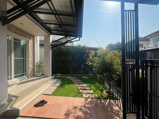 For rent 3 Beds house in Bang Kapi, Bangkok