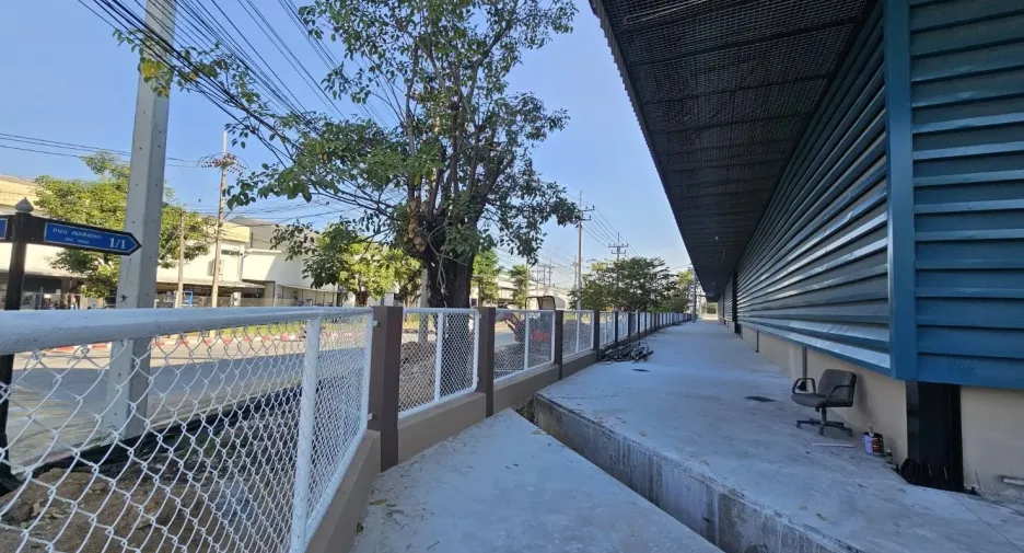 出租 仓库 在 Si Racha, Chon Buri