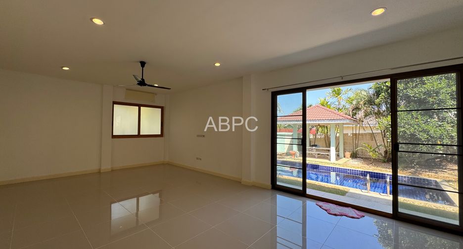 出售 3 卧室 独立屋 在 Sattahip, Chon Buri