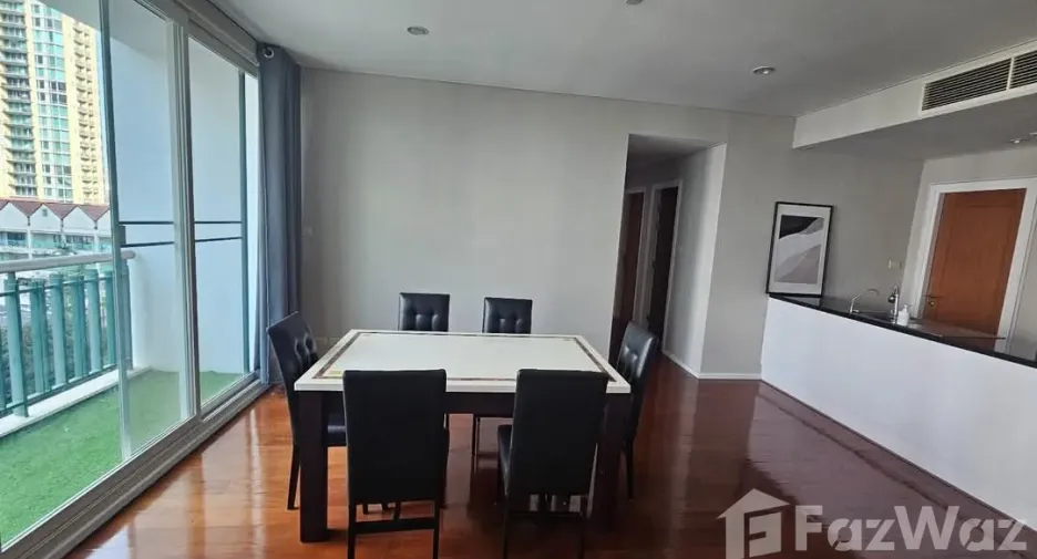 For rent 3 bed condo in Watthana, Bangkok