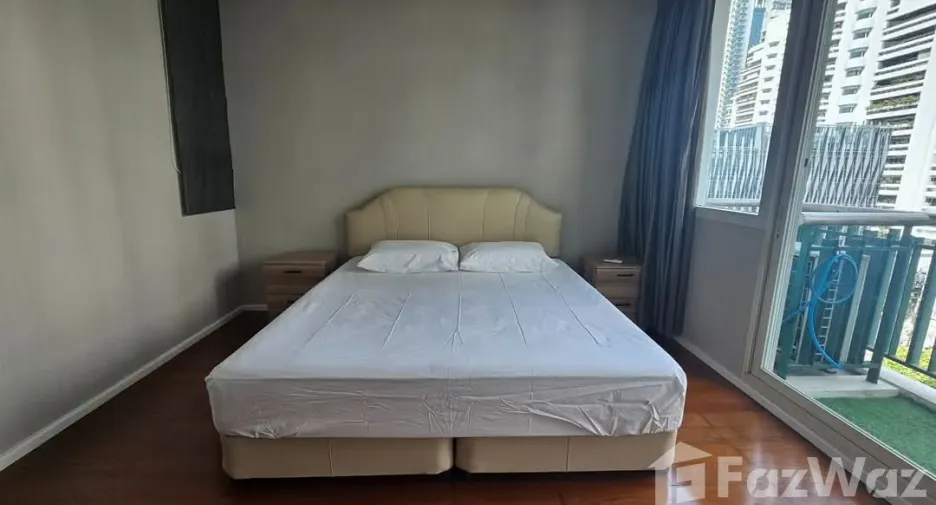 For rent 3 bed condo in Watthana, Bangkok