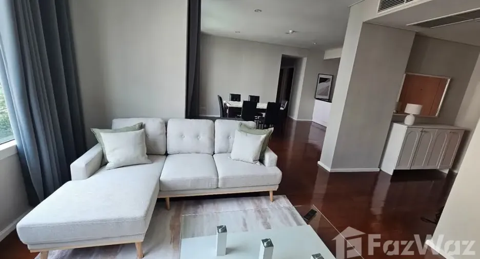 For rent 3 bed condo in Watthana, Bangkok
